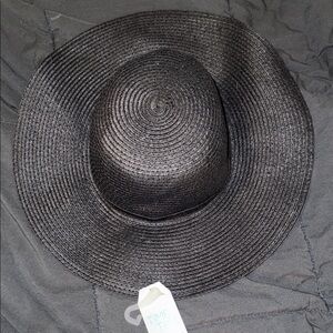 Time and Tru Black Women's Hat